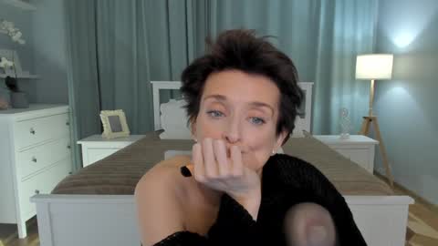 Simona  online show from December 20, 1:43 pm