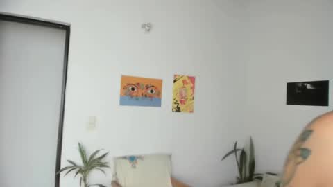 Snapshot of simone_4201 chatting on January 8, 4:33 pm Sim. online show from January 8, 4:33 pm