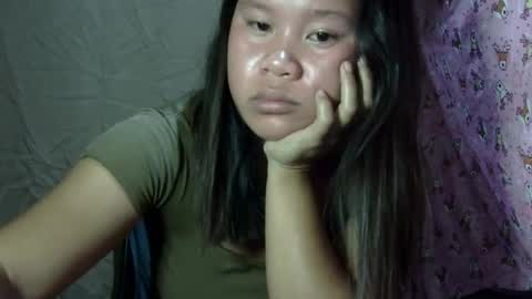 Snapshot of simply_y0urs chatting on January 13, 6:05 pm simply_y0urs online show from January 13, 6:05 pm