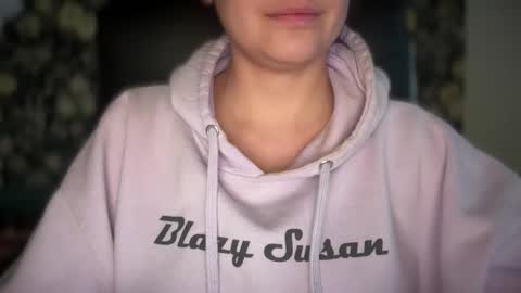 Sindra online show from November 17, 8:53 pm