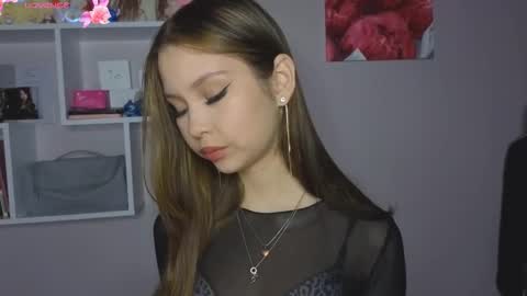 Emma online show from December 15, 10:31 am