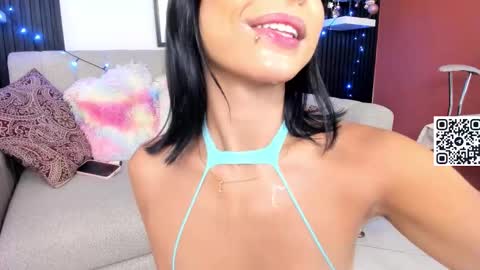 Sirenita online show from November 27, 11:35 am