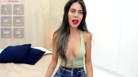 Noa online show from November 6, 11:49 am