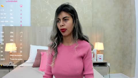 Noa online show from January 5, 11:37 am