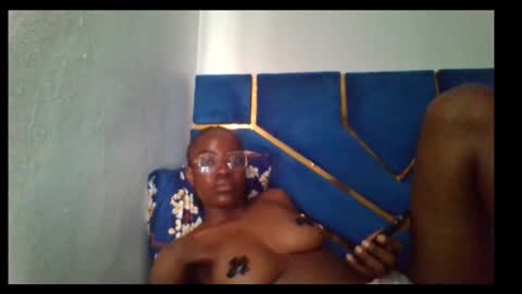 Snapshot of skinnyasssexyboobs chatting on October 15, 3:36 pm skinnyasssexyboobs online show from October 15, 3:36 pm