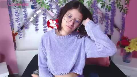 Snapshot of skinnyhorny_ chatting on February 16, 2:43 am  SKINNYHORNY   online show from February 16, 2:43 am