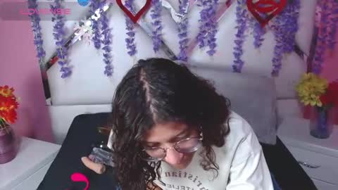 Snapshot of skinnyhorny_ chatting on February 19, 2:44 am  SKINNYHORNY   online show from February 19, 2:44 am