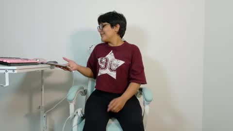 Snapshot of skye_nerdy chatting on September 22, 3:16 am SKYE. online show from September 22, 3:16 am