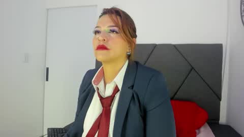 skylar__desire online show from October 27, 12:01 pm