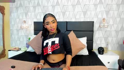 skylerbloom online show from November 21, 3:30 am