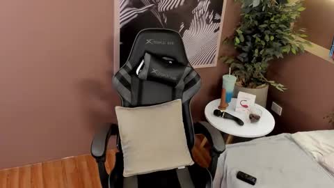 abby online show from February 21, 1:56 pm