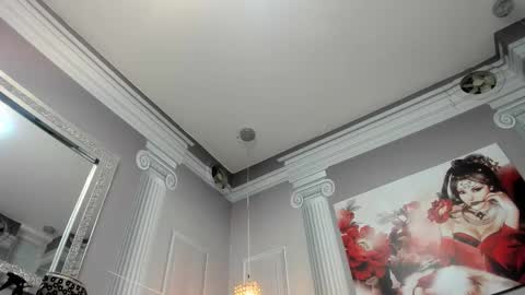 Paola  online show from November 4, 12:15 am