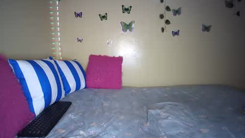 smartie online show from December 13, 6:10 am