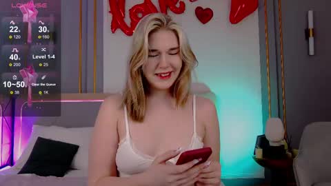 Mia online show from February 18, 5:09 am