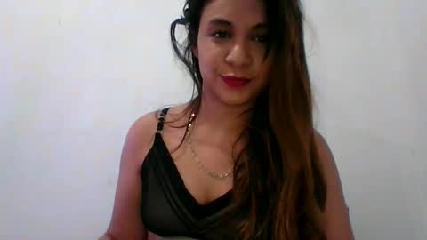 Snapshot of smileycherry chatting on December 8, 1:35 am smileycherry online show from December 8, 1:35 am