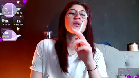 IG     OF red moonn online show from February 28, 5:07 am