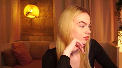 Hanna online show from October 27, 9:27 am