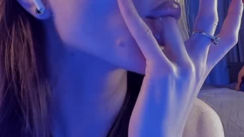 S online show from December 9, 4:37 pm