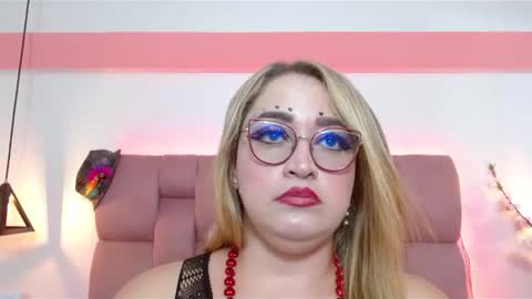 SoffyBrown online show from February 8, 7:27 pm