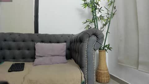 Sofi  online show from February 21, 7:14 pm