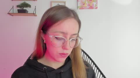     online show from December 5, 2:42 am