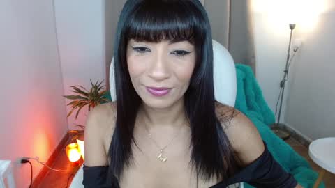 Sofi online show from February 3, 8:35 pm