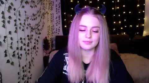 sofia_rosemary online show from February 23, 2:50 pm