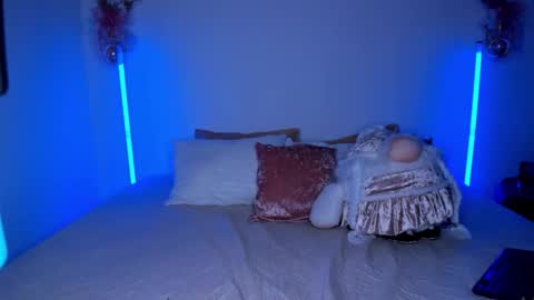 Sofi cortes626 Ig online show from December 17, 8:07 am