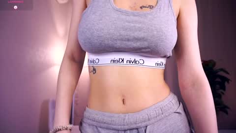 Snapshot of sofiabruno chatting on September 25, 6:45 am Hi My name is Sofia Welcome to my room Please thumbs up - its important online show from September 25, 6:45 am