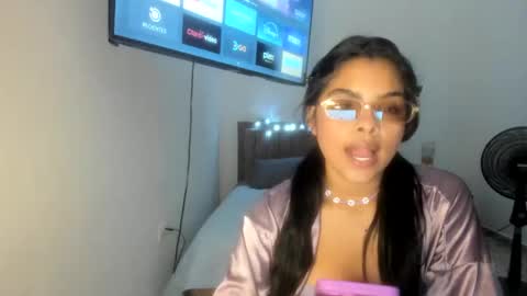 Snapshot of sofiacandy17 chatting on October 23, 6:58 pm Danna Sofia online show from October 23, 6:58 pm