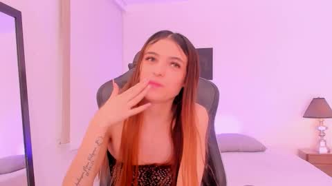 Sofia  Help me reach 5K followers  online show from December 3, 8:00 pm