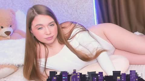 Snapshot of sofie__evans chatting on March 2, 1:47 am Sofie  Evans online show from March 2, 1:47 am