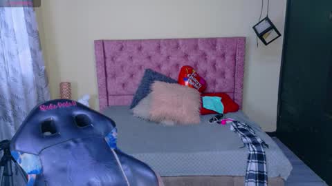 sofii_cute01 online show from February 18, 12:26 pm