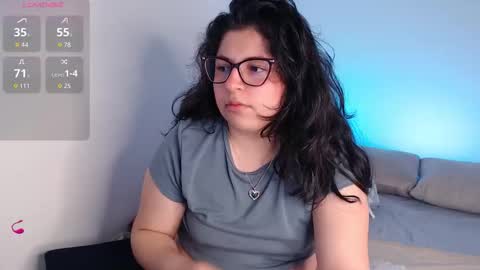 Snapshot of sofix__ chatting on October 10, 12:59 am Lau online show from October 10, 12:59 am