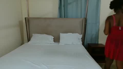 softlysinful online show from December 16, 6:14 pm