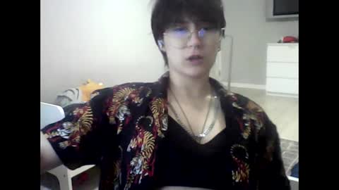 softtempt_isla online show from November 17, 10:16 am