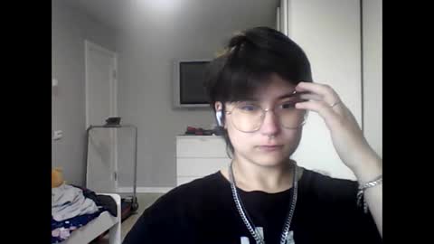 softtempt_isla online show from October 31, 10:19 am