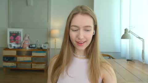 Bella online show from February 8, 11:01 am