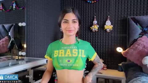 Sol  online show from November 24, 7:05 pm