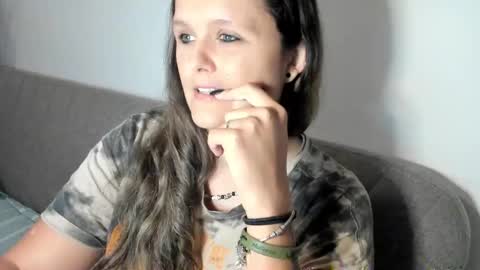 SomeonesDay online show from November 28, 7:33 am