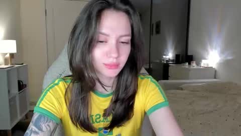 sonia_moon_ online show from October 24, 3:02 am