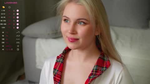 Eva 3 online show from October 12, 3:14 pm