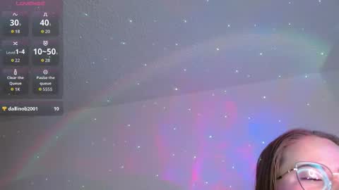 soofy online show from February 3, 4:10 am