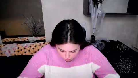 sophia__olsen online show from October 31, 9:02 am