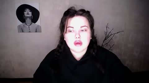 sophia__olsen online show from October 2, 5:56 am