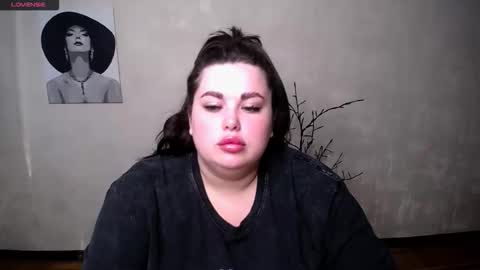 sophia__olsen online show from September 17, 6:33 am