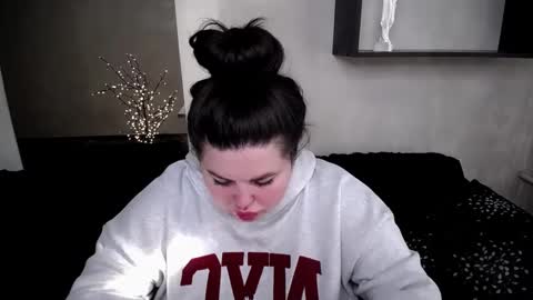 sophia__olsen online show from November 4, 6:40 am