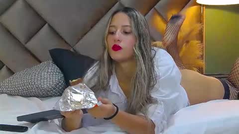 Snapshot of sophia_loreenn chatting on October 2, 2:55 pm Sofia online show from October 2, 2:55 pm