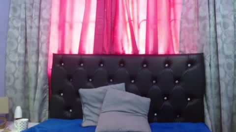     SOPHIA      online show from February 1, 7:13 pm