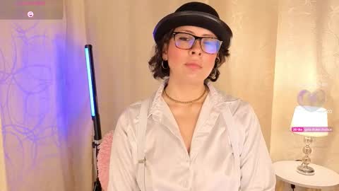 Sophia online show from October 28, 2:06 am